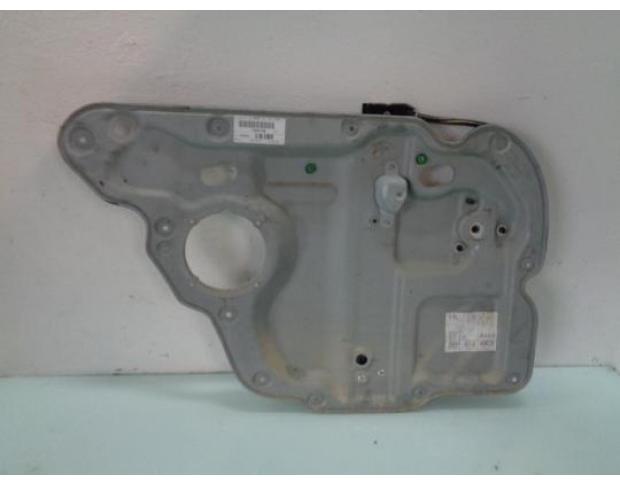 macara geam stanga spate vw touran 1.4tsi