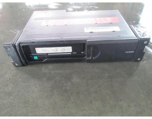 magazie cd 8370925 bmw 320 2.0d e46