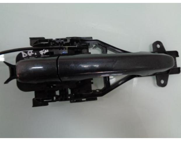 maner usa fata volvo s60 2.0d