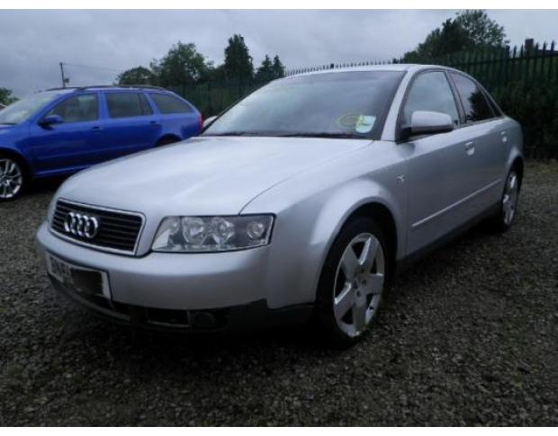 aripa stanga fata audi a4   2000-2004