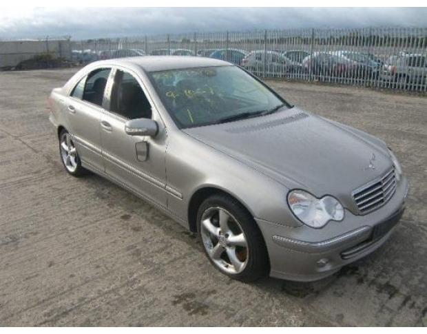 motor fara anexe mercedes c w203 320cdi