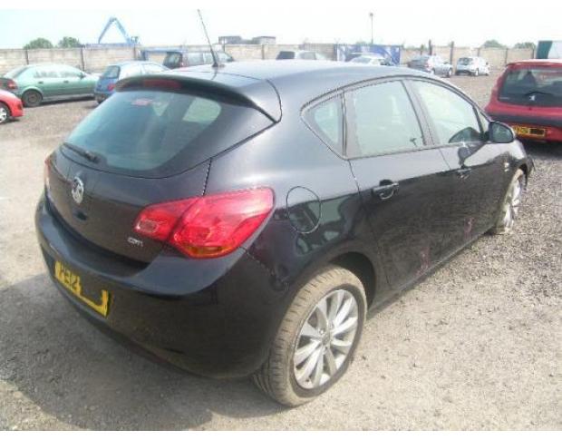 motoras macara 1.7cdti opel astra j