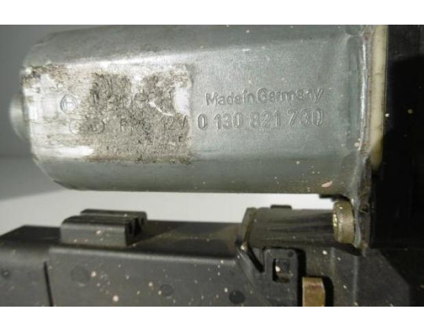 motoras macara dreapta fata skoda octavia 1 130821730