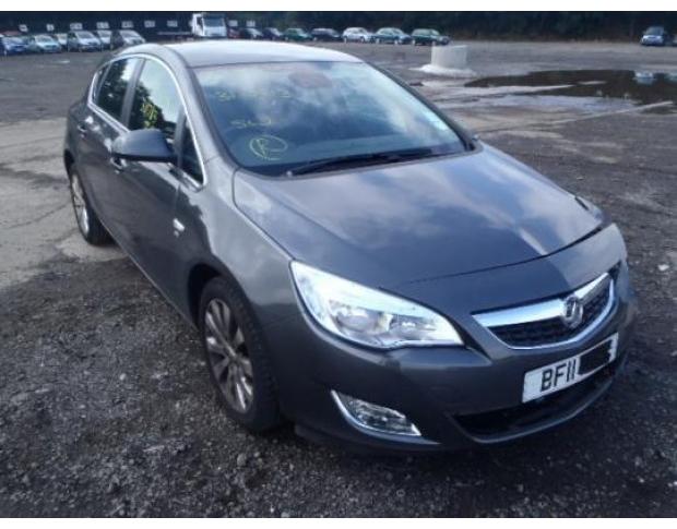 motoras macara opel astra j  2009-in prezent