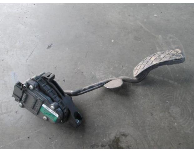pedala acceleratie audi a4 2.0tdi blb din dezmembrari cod 8e2721523e