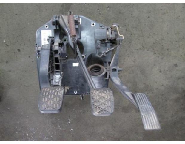 pedala acceleratie mercedes a 140