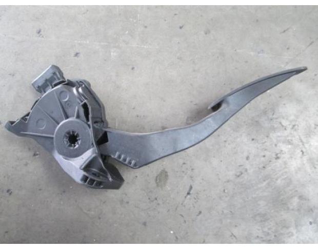 pedala acceleratie opel astra j 2.0cdti a20dth cod 13252704