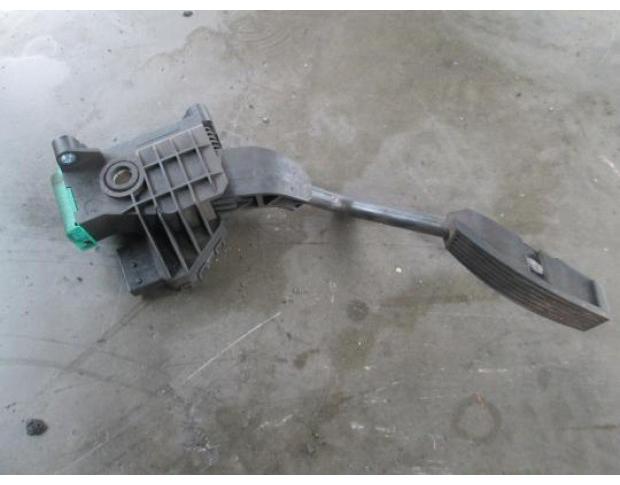 pedala acceleratie opel corsa d 1.4b cod 55702023