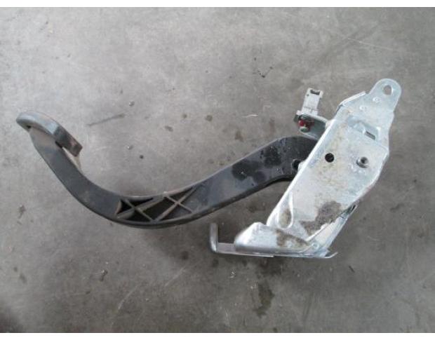 pedala ambreiaj opel astra h 1.3cdti