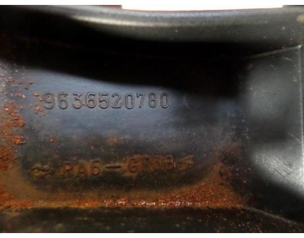 rampa injectoare peugeot 307 1.6b nfu 9636520780