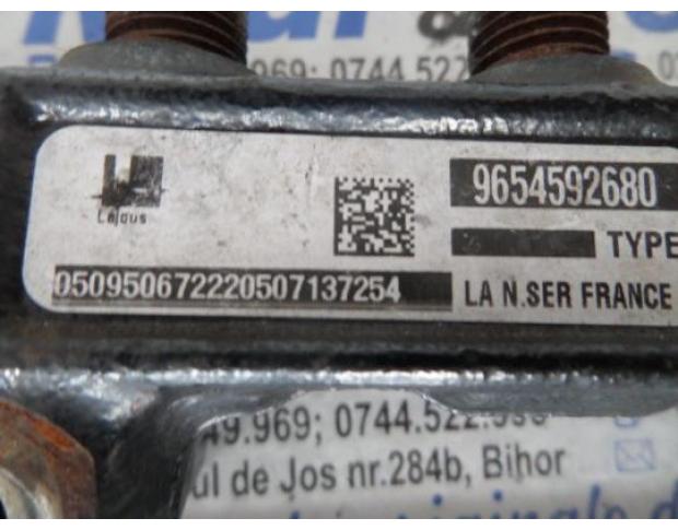 rampa injectoare peugeot 307 1.6hdi 9hx 9654592680