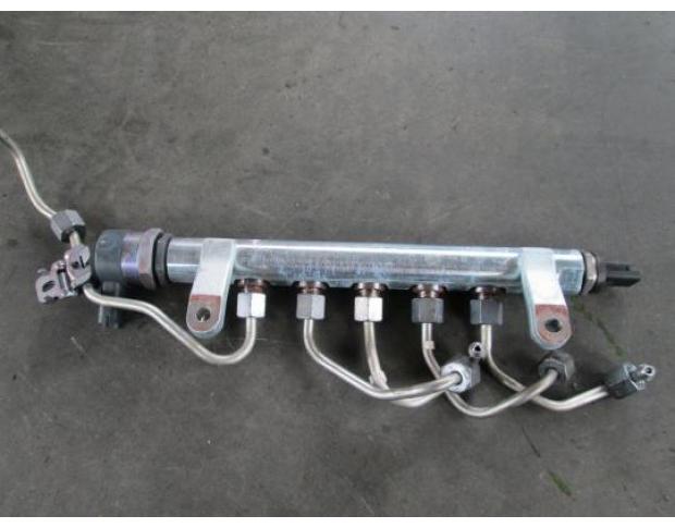 rampa injectoare peugeot 407 2.2hdi 4hp cod 9656917280