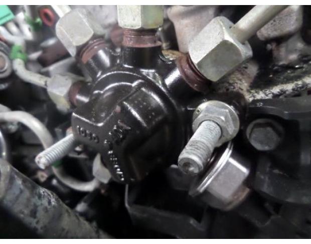 rampa injectoare renault megane 2 1.5dci k9k 8200379933