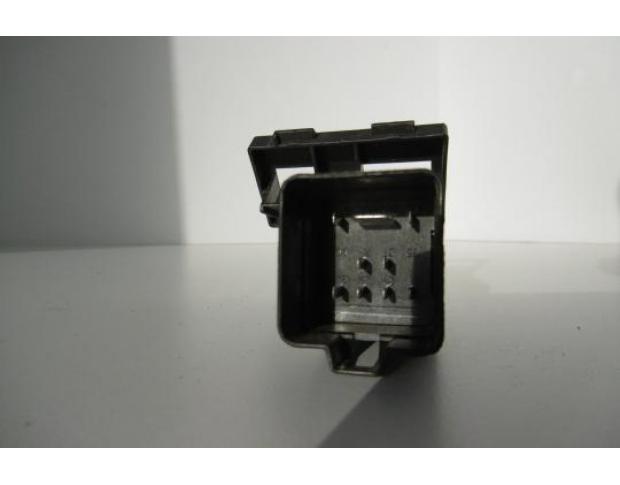 releu bujii vw passat 0281003038