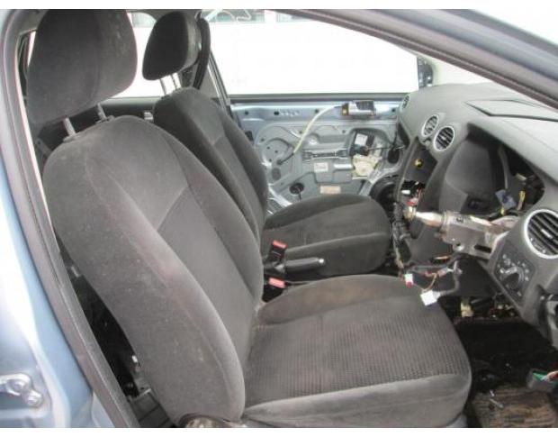 scaun fata ford focus 2  2005/04-2011