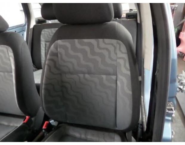 scaun fata skoda fabia 2 1.4b bxw