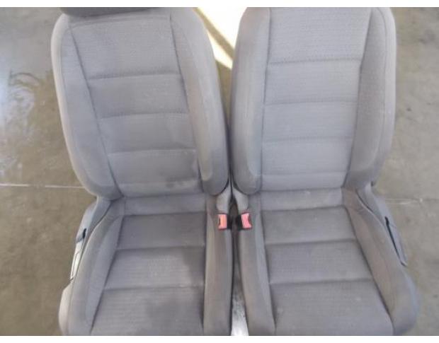 scaun fata vw touran 2.0tdi bkd