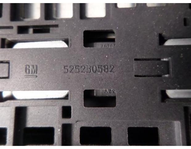 siguranta baterie opel insignia 2.0cdi 525230582