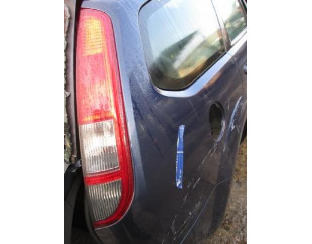stop dreapta ford focus 2 1.6tdci