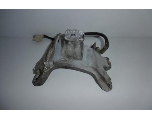 suport motor dreapta audi a4 2.0tdi cah 8k0199388ah