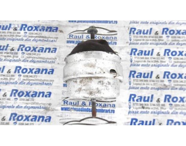 tampon motor audi a4 2.0fsi awa 8e019373a