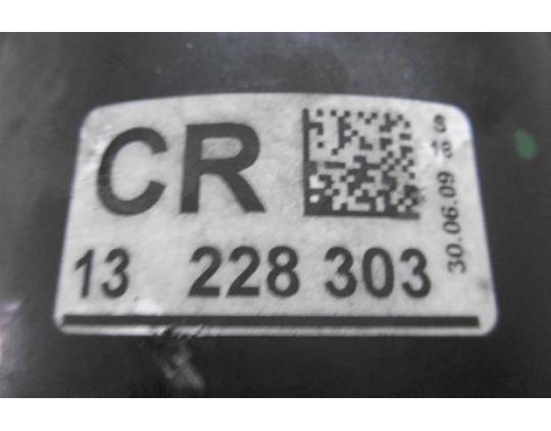 tampon motor opel insignia 2.0cdti 13228303