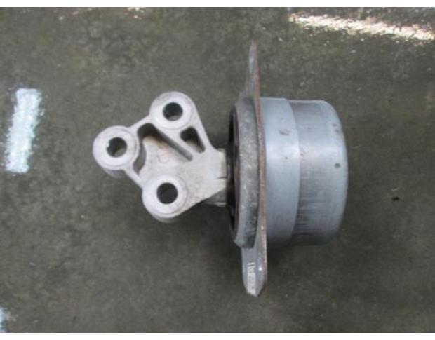 tampon motor opel insignia an 2009-2013 13227734