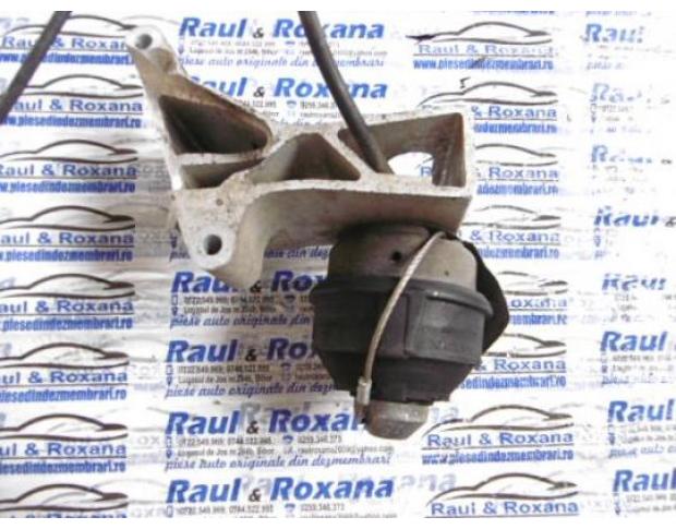 tampon motor volvo s 60 2.4d automat 8683293