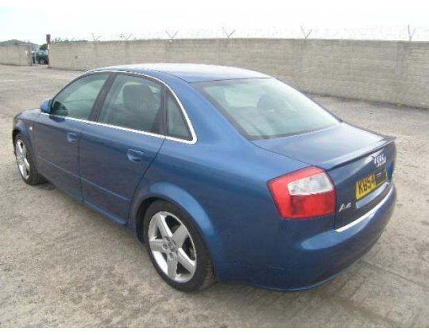 vand aripa stanga fata audi a4 (8e) 2.5tdi