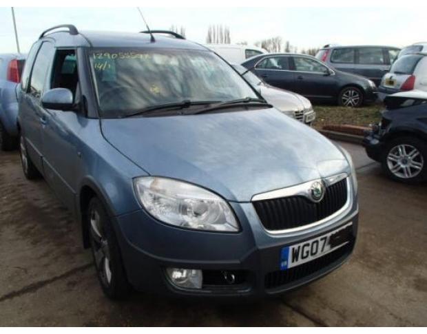 vindem arc spate skoda roomster 1.9tdi 77kw 105cp