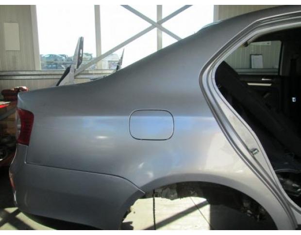vindem aripa dreapta spate vw jetta 1.4b