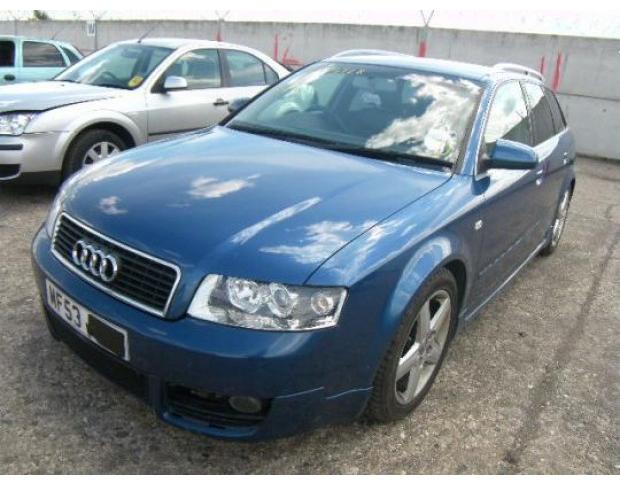vindem aripa far capota bara fata audi a4 8e combi
