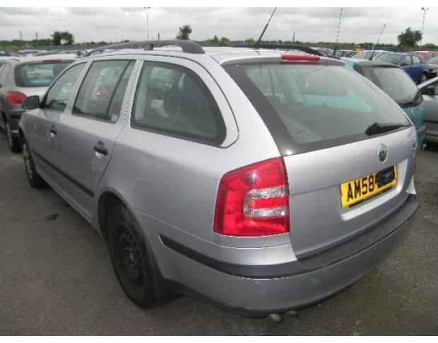 vindem aripa stanga fata de skoda octavia 2 1z combi