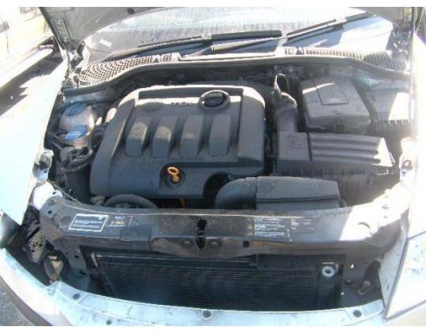 vindem aripa stanga fata de skoda octavia 2 1z combi