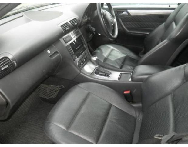 vindem aripa stanga fata mercedes c270cdi