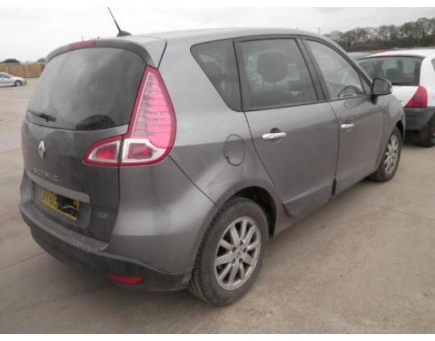 vindem baie ulei renault scenic 1.5dci an 2010