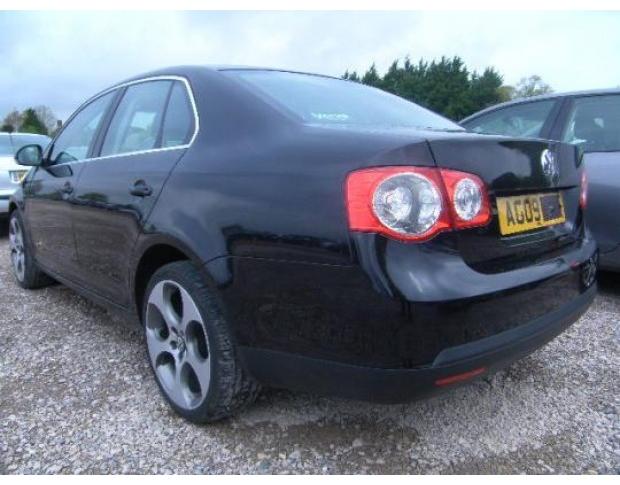 vindem bara fata de vw jetta 2.0tdi an 2009 din dezmembrari