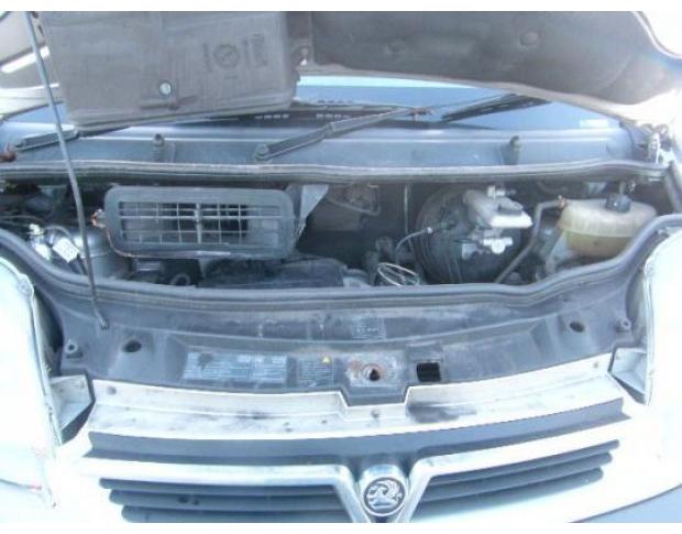 vindem biela opel vivaro 1.9cdti an 2005