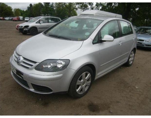 vindem biela vw golf 5 plus 1.6 fsi  an 2007