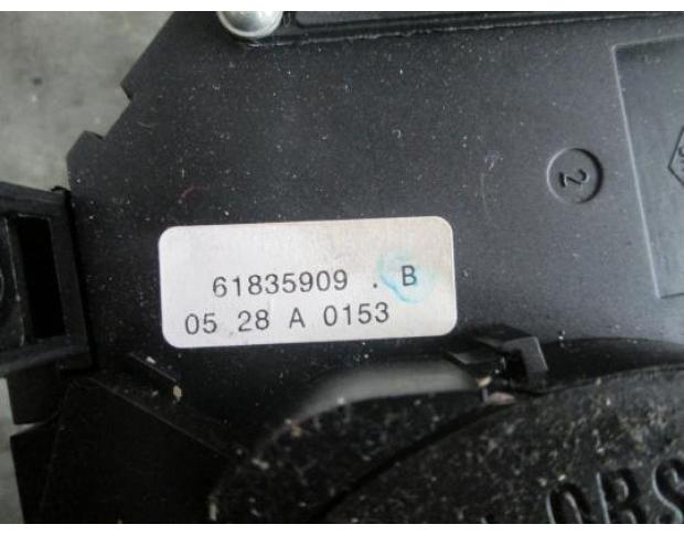 vindem bloc semnalizare renault megane 2 1.5dci k9kd cod 0528a0153