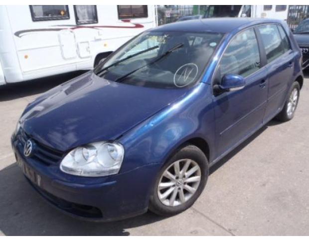 vindem boxa de golf 5 1k 1.9tdi bkc