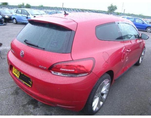 vindem broasca usa fata pentru vw scirocco 2.0tdi originala an 2010