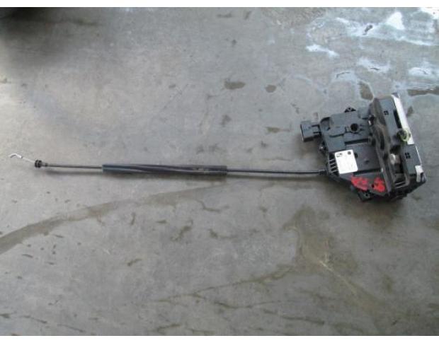 vindem broasca usa stanga fata 51797567 fiat grande punto 1.2b 199a4000