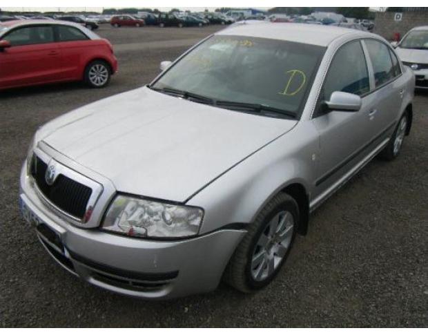vindem broasca usa stanga fata pentru skoda superb 1.8t awt