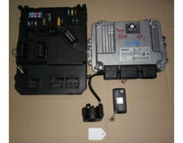 vindem calculator motor 0281011633 peugeot 407