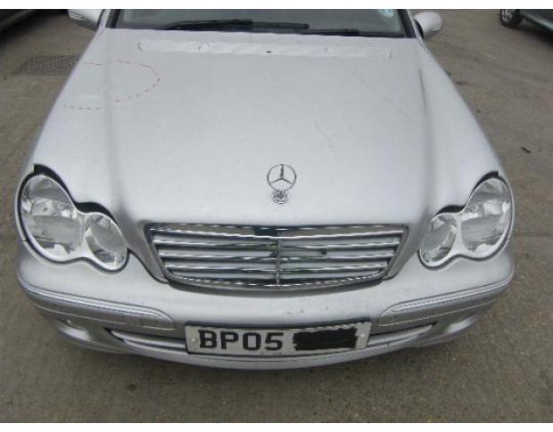 vindem capota far radiator mercedes c 220 cdi