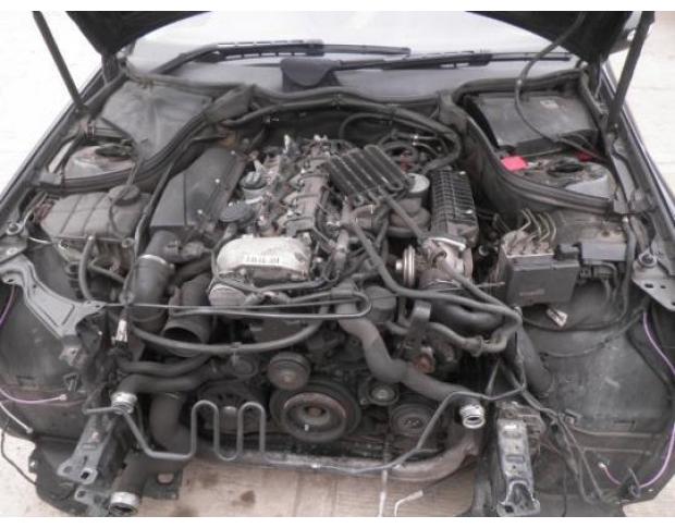 vindem capota mercedes c 270 cdi originala