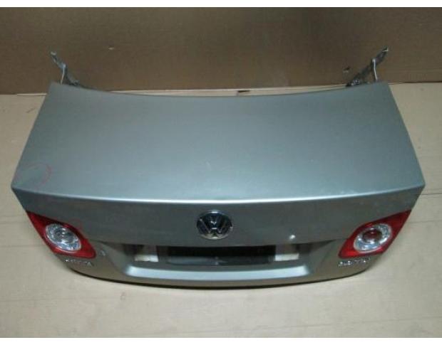 vindem capota spate pentru vw jetta 2004-2011