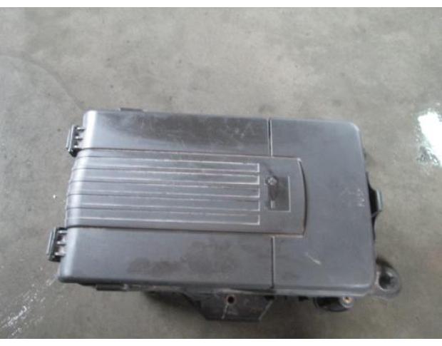 vindem carcasa baterie 1k0915333c vw golf 5 combi 1.9tdi bls