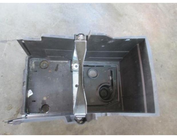 vindem carcasa baterie ford focus 2 1.8tdci cod 4m5110723bc